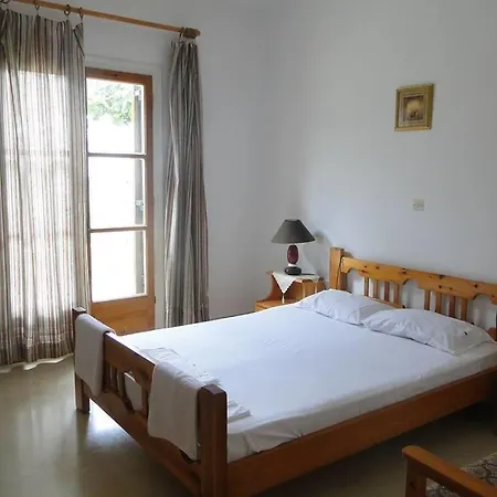 Paradise Inn *