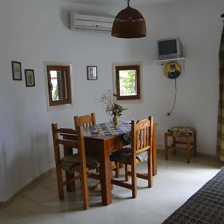 Paradise Inn Milatos