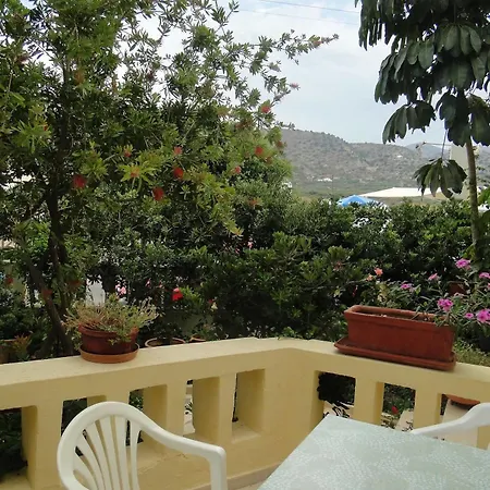 Aparthotel Paradise Inn *